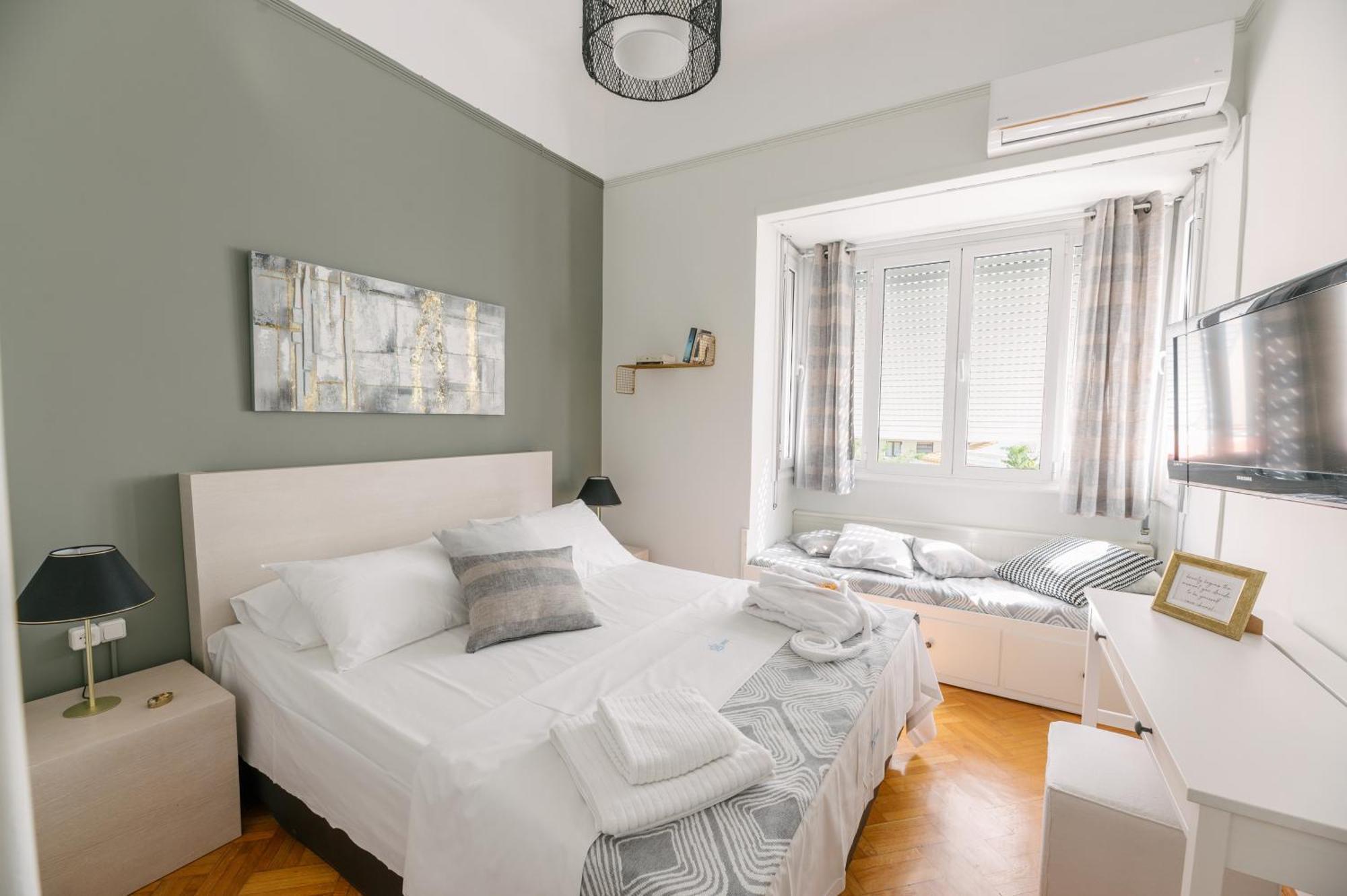 Ourania By Heloni Apartments Athena Bagian luar foto